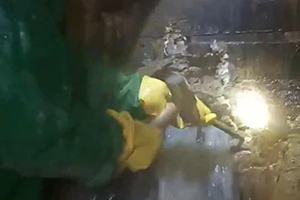 淮安消防水池堵漏施工视频